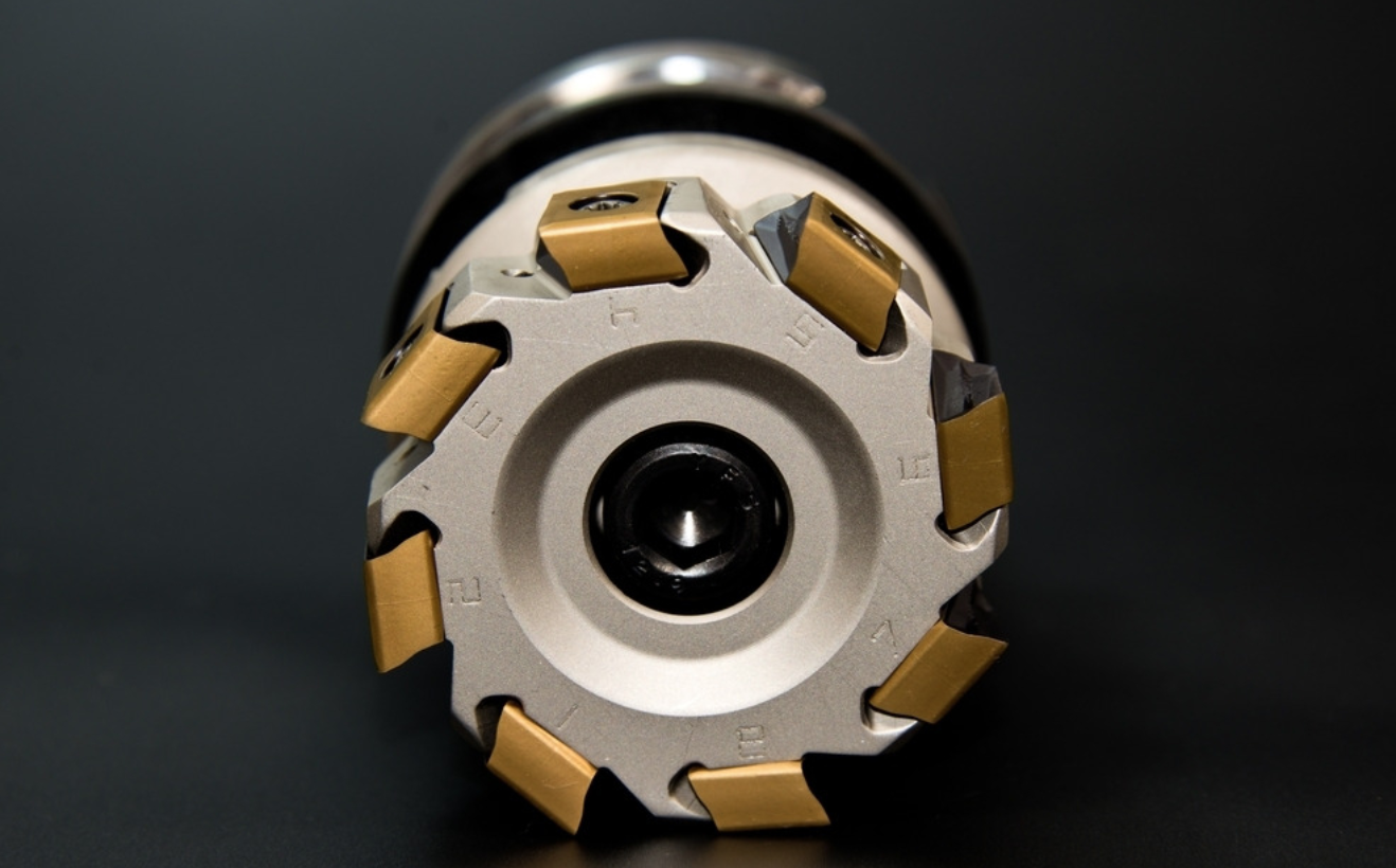 Excellent surface finishes face milling tool